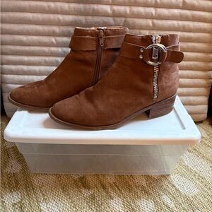 Steve Madden Brown Ankle Boots